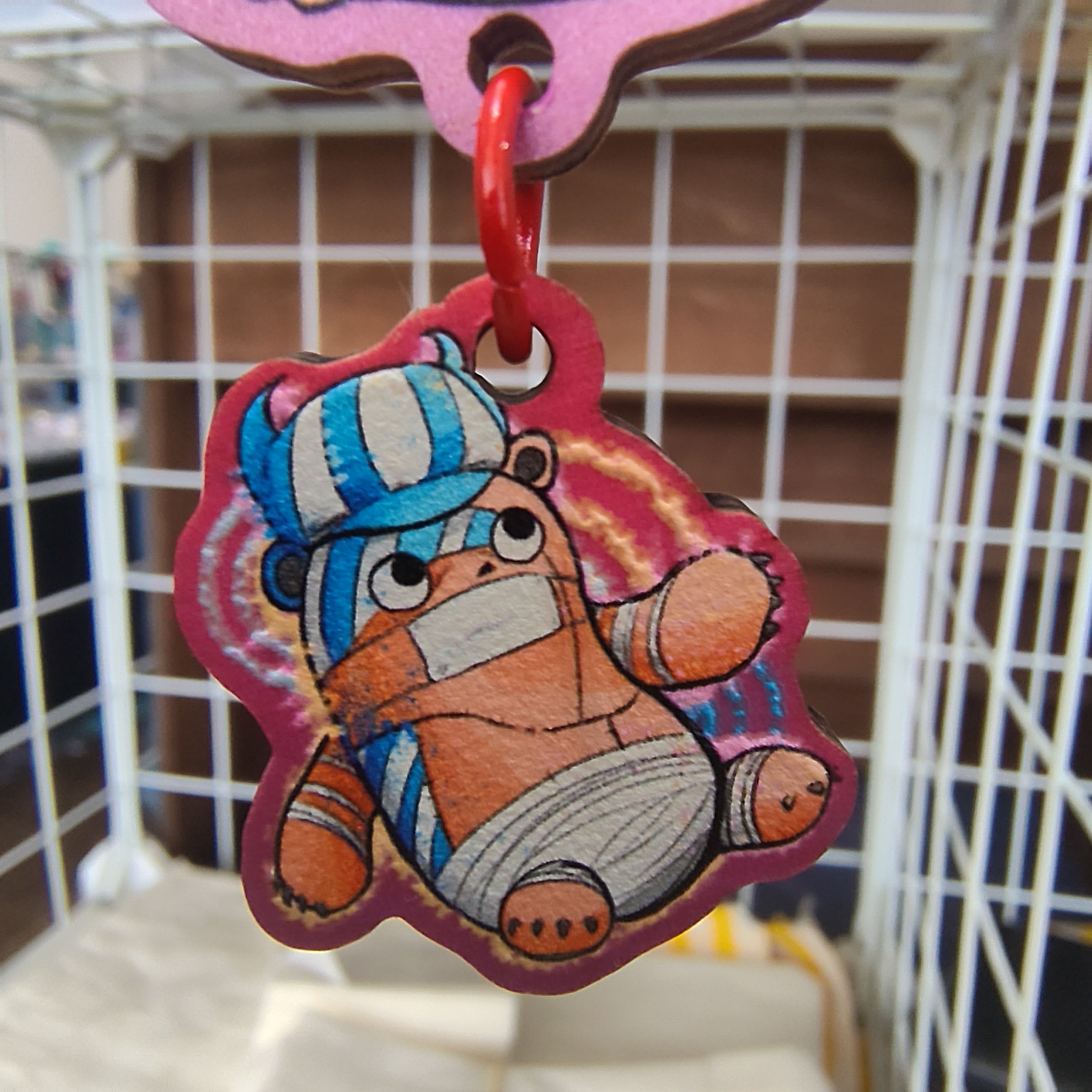 Perona One Piece Connection Wooden Keychain